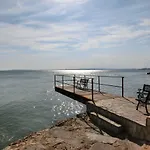 2 Bedroom Imperial With Panoramic Sea Views, Appartement